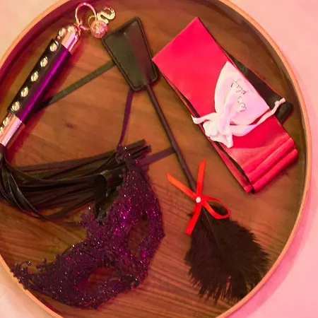 L'amoria - Romantique Moderne Avec Jacuzzi & Sauna Apartament *